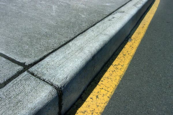Custom Landscape Curbing Services Custom Landscape Curbing Services